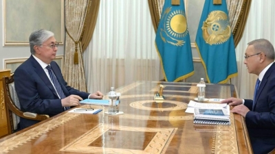 Токаев принял акима Жетысуской области