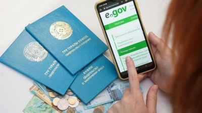 Кто может получать соцвыплаты после смерти родственника в Казахстане