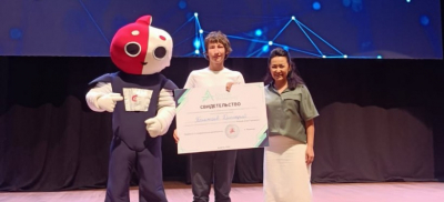 Победитель международного конкурса Robotek Grand Tournament-2025 из области Абай получил грант университета