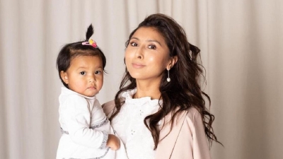 "Какой душевный праздник": дочери Айнур Ильясовой провели обряд "тұсау кесу" (видео)