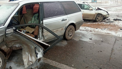 Отец доверил руль 13-летнему подростку и они попали в аварию на трассе Кокшетау – Омск