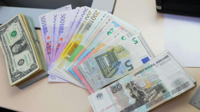 Наличные курсы валют в Алматы, Астане и Шымкенте на 16 июля 2023 года