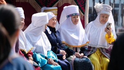 Токаев поздравил казахстанцев с праздником Амал