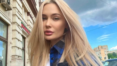 "К сожалению, я не ведьма": актриса Наталья Рудова рассказала, как ей удается сохранить фигуру