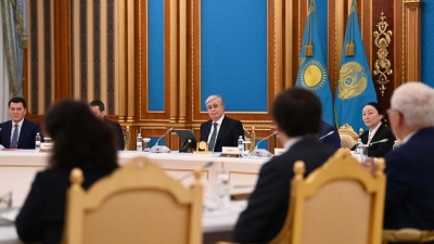 "Это не налог, а добровольный взнос": Токаев обратился к добывающим компаниям Казахстана