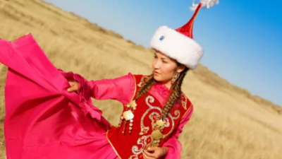 Казахская национальная одежда для женщин: что в нее входит, особенности