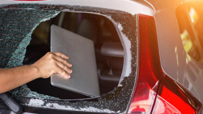 Взрыв колеса, ураган, кража со взломом: о необычных страховых случаях автоКАСКО рассказали в СК &quot;Евразия&quot;