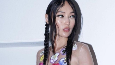 Казахстанская модель Корлан Мади восхитила поклонников смелым аутфитом (18+)