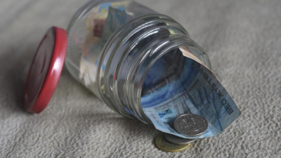 Более полумиллиона казахстанцев вынуждены получать адресную социальную помощь