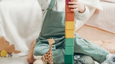 Британские родители получат 30 бесплатных часов ухода за детьми в неделю