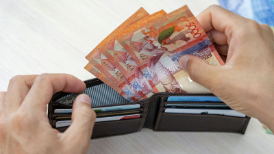 В Астане пенсионерка отдала мошеннику 4 млн тенге