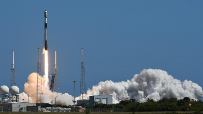 SpaceX вывела на орбиту партию из 56 спутников Starlink