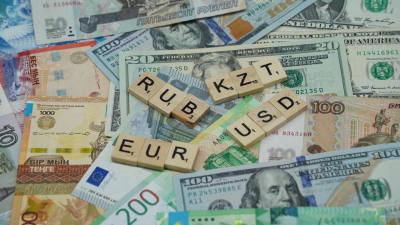 Почему курс тенге не должен упасть, рассказали эксперты