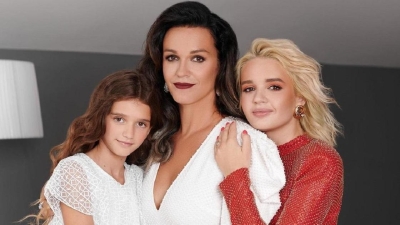 42-летняя певица Слава впервые стала бабушкой