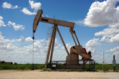 Цены на нефть и газ резко упали на мировых рынках