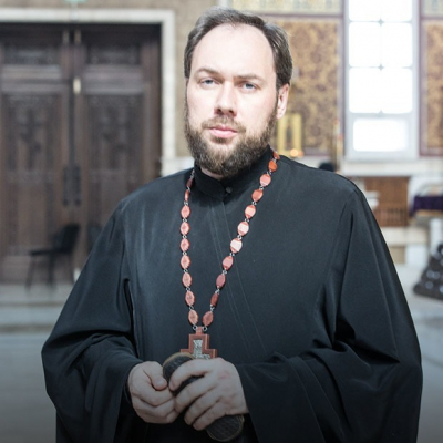 &laquo;Камин-ауты &mdash; это модно&raquo;: Столичный священник &mdash; о подарках, мусульманах и Байзаковой