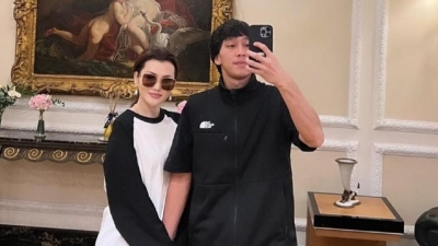 Raim показал, как Ерке Есмахан готовит для него стол на ауызашар (видео)