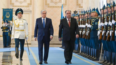 Торжественную церемонию встречи Эмомали Рахмона показали в Акорде (фото)