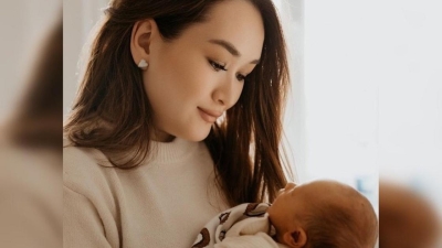 "Мой верблюжонок": ставшая мамой Акерке Буркитбай растрогала Сеть фото с сыном