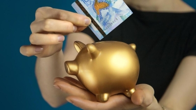 Когда на депозиты казахстанцев поступят компенсации от государства