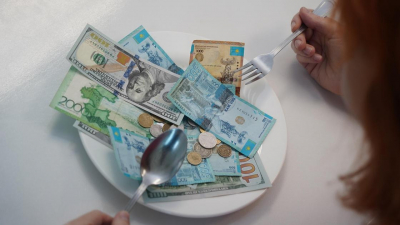 Стоимость жизни в Алматы, Астане и мировых мегаполисах сравнили аналитики