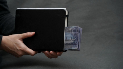 Чем рискуют казахстанцы, предлагая взятки должностным лицам