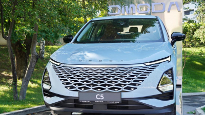 Гаджетмобиль с кэшбеком: новый кроссовер OMODA C5 представили в Казахстане