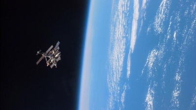 Россия передала Казахстану искусственный спутник Земли "Экран-М"