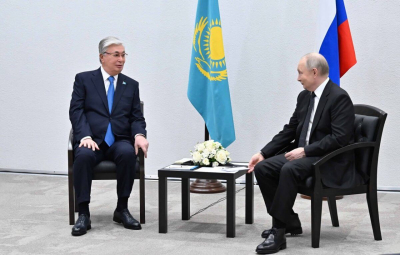 Президент Казахстана провел встречу с президентом России