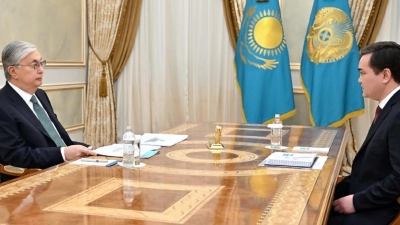 Токаев принял акима Астаны