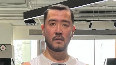 "Не вижу проблемы": Нурлан Батыров высказался о женитьбе на женщине с ребенком