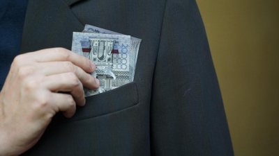 Сенат принял законопроект о возврате незаконно приобретенных активов