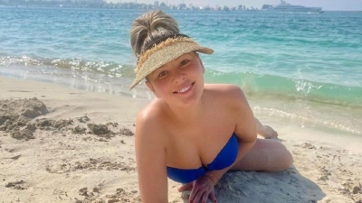 "Невероятная": звезда "Универа" блеснула фигурой в бикини