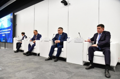 Антикор: барьеры бизнесу ставят в госзакупках, налогах и по земле