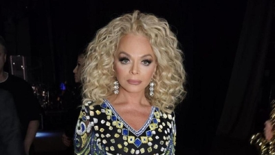 "Икона стиля": 67-летняя Долина покорила фанатов новым образом