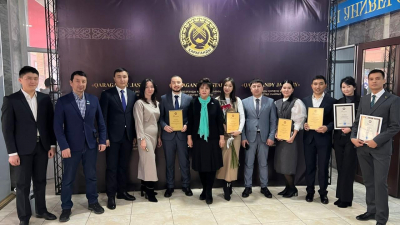 Признание в молодёжной среде: В Караганде наградили победителей премии акима города