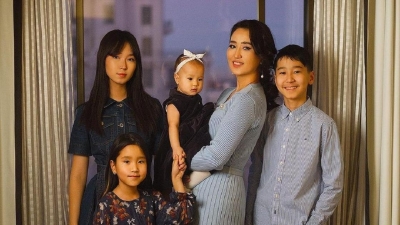 "У меня другие планы": многодетная мама Асем Нурсеитова высказалась о замужестве