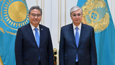 Токаев принял главу МИД Южной Кореи