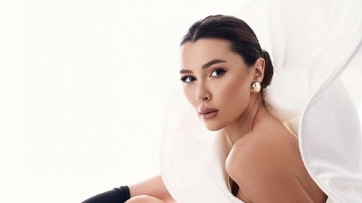 "Образ фантастический": Анна Заворотнюк в оригинальном платье собрала комплименты в Сети