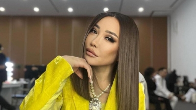 "Изменилась до неузнаваемости": Маржан Арапбаева примерила эффектный образ