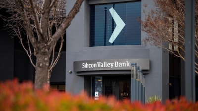 Акции банков в мире упали из-за рухнувшего Silicon Valley Bank. Это крупнейший банковский крах с 2008 года