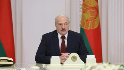 Лукашенко распорядился привести армию Беларуси в полную боевую готовность