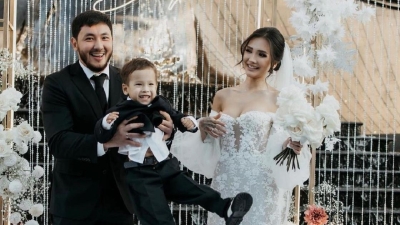 "Настал момент": Айжан Байзакова впервые показала мужа (фото)