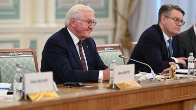 Президент Германии высказался об облегчении визовых требований для казахстанцев