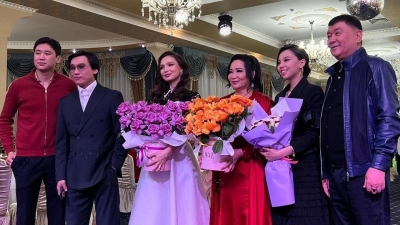 Гульзира Айдарбекова c размахом отметила 55-летие