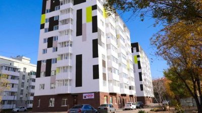 Жители аварийного жилья получили новые квартиры в Астане