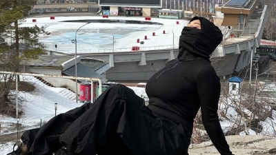 "Зачем так пугать людей?": моралисты пристыдили Мадину Садвакасову за наряд