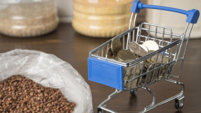 Какие продукты за год подешевели в Казахстане