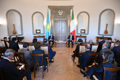 Маулен Ашимбаев рассказал о проводимых в РК реформах экспертам Италии