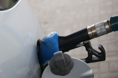 Владельца АГЗС наказали после жалоб автовладельцев в Акмолинской области